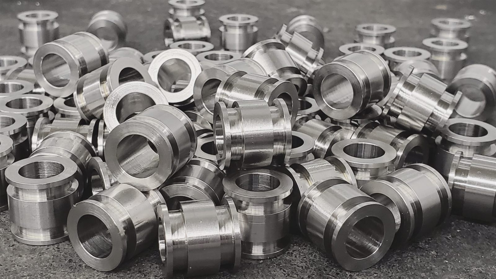 Batch of machined cylindrical components from Reformed MFG